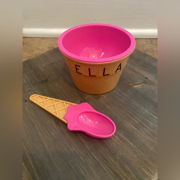 🍨Personalized Ice Cream Bowl with Spoon🍨 - Picture 2 of 3